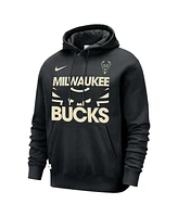 Nike Men's Black Milwaukee Bucks Courtside Club Pullover Hoodie
