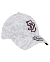 New Era Men's White San Diego Padres Graded 39THIRTY Flex Hat