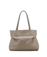Pre-Owned Chloe East West Judy Tote Leather