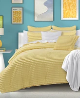 J by Queen Bold Darby Sham, European