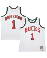 Mitchell & Ness Men's Oscar Robertson White Milwaukee Bucks 1971-72 Swingman Jersey