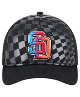 New Era Men's Black San Diego Padres Gradient 9FORTY A-Frame M-Crown Trucker Adjustable Hat