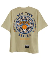 Two Hype Men's Khaki New York Knicks Worldwide Collection Premium T-Shirt