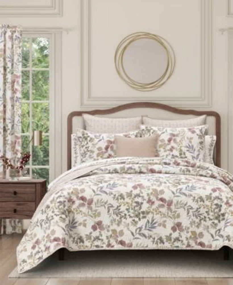 Royal Court Rosewood Quilt Sets