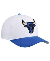 Mitchell & Ness Men's White Chicago Bulls Core Pro Crown Adjustable Hat