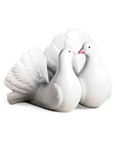 Lladro Collectible Figurine, "Kissing Doves"