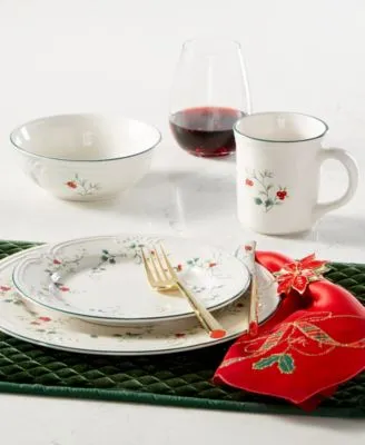 Pfaltzgraff Winterberry Dinnerware Collection