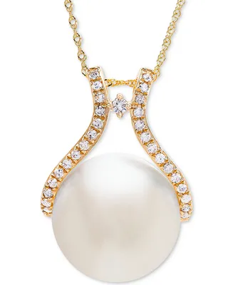 Honora Cultured White Ming Pearl (10mm) & Diamond (1/5 ct. t.w.) Pendant Necklace in 14k Gold