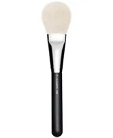 Mac 135S Large Flat Powder Brush