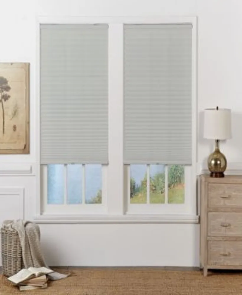 Cordless Light Filtering Pleated Shade 43x64 47x72