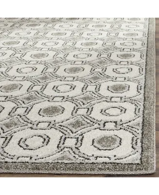 Safavieh Amherst AMT431 Ivory and Gray 6' x 9' Area Rug