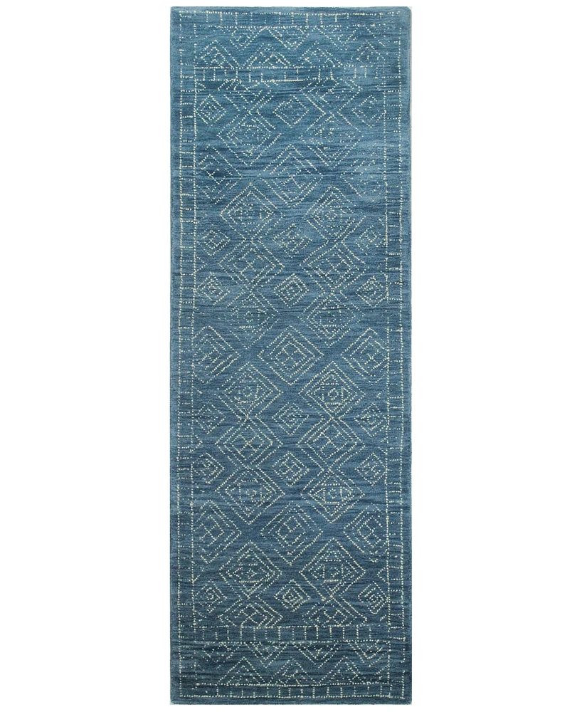 Bashian Veneto CL152 Azure 2'6" x 8' Runner Area Rug
