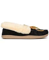 Minnetonka Women's Alpine Sheepskin Slippers