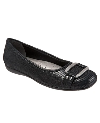 Trotters Sizzle Signature Flat