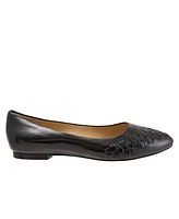 Trotters Estee Woven Flat