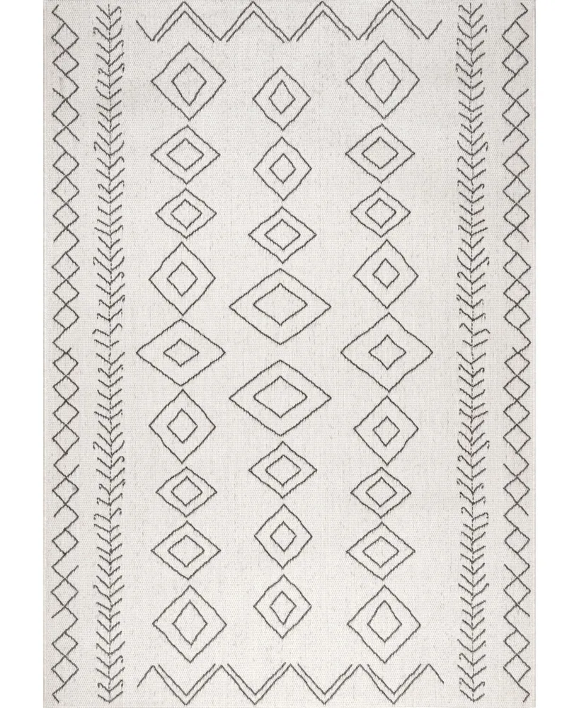 nuLoom Serna OWDN23A Ivory 5'3" x 7'6" Outdoor Area Rug