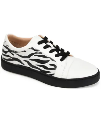 Journee Collection Women's Taschi Sneakers