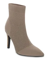 Mia Women's McKinley Dress Pointed Toe Booties