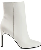 Journee Collection Women's Silvy Booties