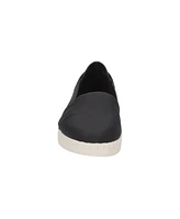Easy Street Women's Bugsy Comfort Slip-on Flats