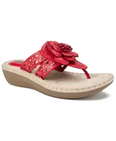 Cliffs by White Mountain Women's Cynthia Thong Sandal