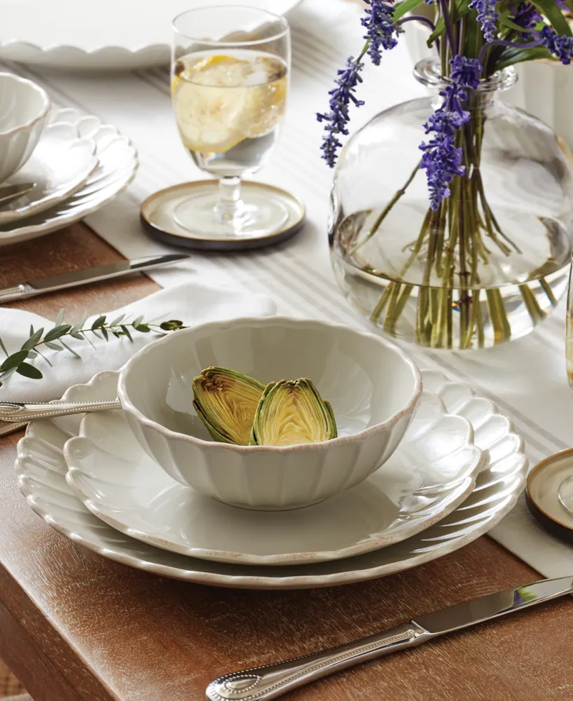 French Perle Scallop 4 Piece Place Setting