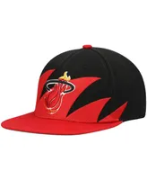 Men's Mitchell & Ness Black and Red Miami Heat Hardwood Classics Sharktooth Snapback Hat