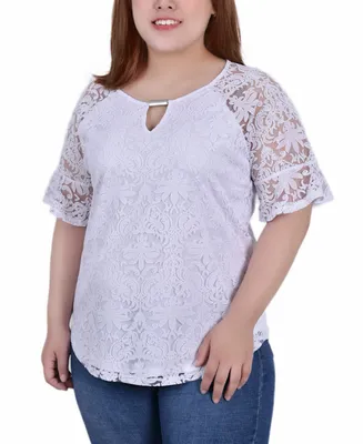 Plus Size Short Bell Sleeve Lace Blouse