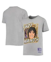 Big Boys Mitchell & Ness Pete Maravich Heathered Gray New Orleans Jazz Hardwood Classics King of the Court Player T-shirt