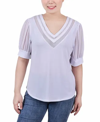 Petite Size Short Puff Sleeve V-neck Top