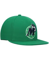 Men's Mitchell & Ness Green Dallas Mavericks Hardwood Classics Team Ground 2.0 Snapback Hat