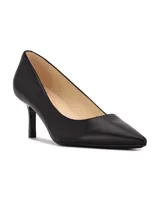 Nine West Women's Kuna 9X9 Kitten Heel Pointy Toe Dress Pumps