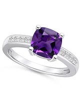 Macy's Amethyst and Diamond Ring (2 ct.t.w 1/8 ct.t.w) 14K Gold