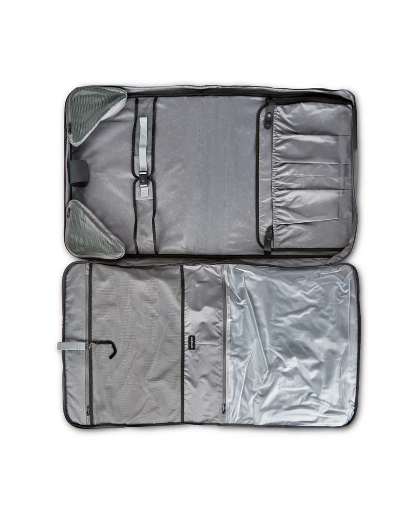 Samsonite X-Tralight 3" Ultravalet Garment Bag