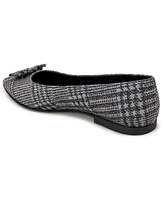 Kenneth Cole New York Women's Gaya Starburst Flats