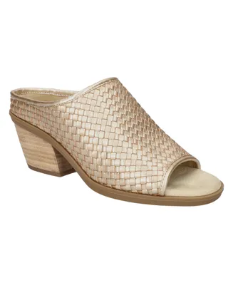 Bella Vita Women's Alivia Block Heel Sandals