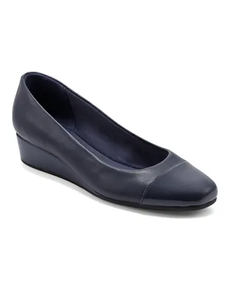 Easy Spirit Women's Gracey Round Toe Slip-on Wedge Dress Pumps