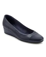 Easy Spirit Women's Gracey Round Toe Slip-on Wedge Dress Pumps