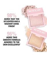 Kylie Cosmetics Kylighter Pressed Illuminating Powder