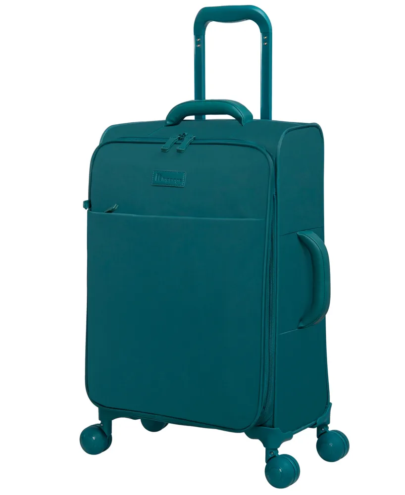 it Luggage Lustrous 20" Softside Carry-On 8-Wheel Spinner