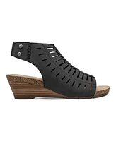 Earth Women's Hana Round Toe Laser Cut Dress Sandals
