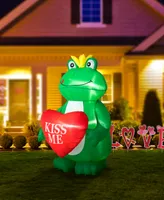 Glitzhome 6' H Lighted Valentine's Inflatable Frog with Heart Decor