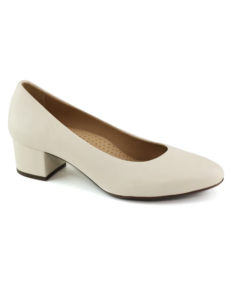 Marc Joseph New York Women's Broad Round Toe Pump