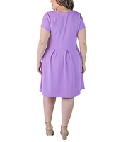 24seven Comfort Apparel Plus Scoop Neck Knee Length Pocket Dress