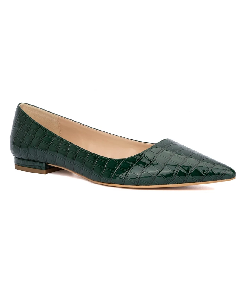 Fashion To Figure Women's Bailey Wide Width Flats