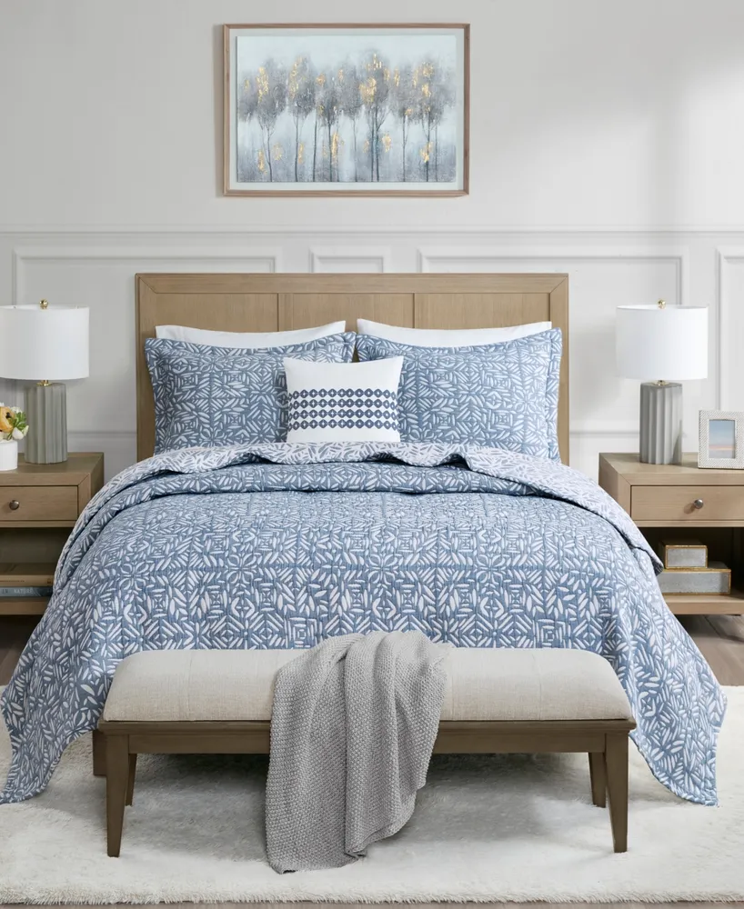 Madison Park Signature Harmony Oversized Reversible Matelasse 4 Piece Coverlet Set, King/California King
