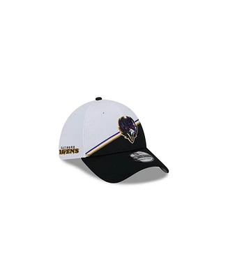 Men's New Era White, Black Baltimore Ravens 2023 Sideline 39THIRTY Flex Hat