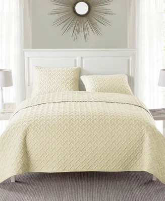 Nina 3-Piece Full/Queen Embossed Quilt Set