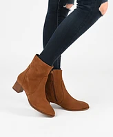 Journee Signature Women's Airly Booties