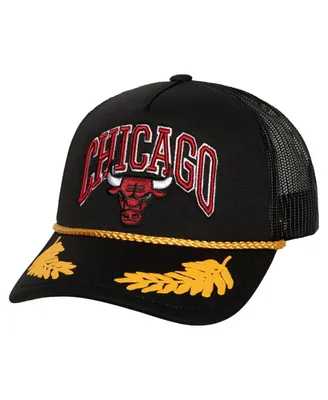 Men's Mitchell & Ness Black Chicago Bulls Hardwood Classics Gold Leaf Mesh Trucker Snapback Hat